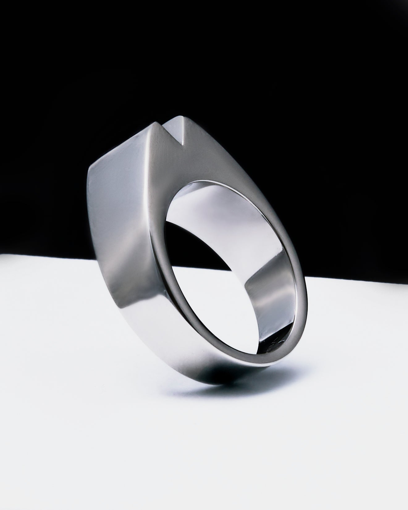 Core Tabi Ring